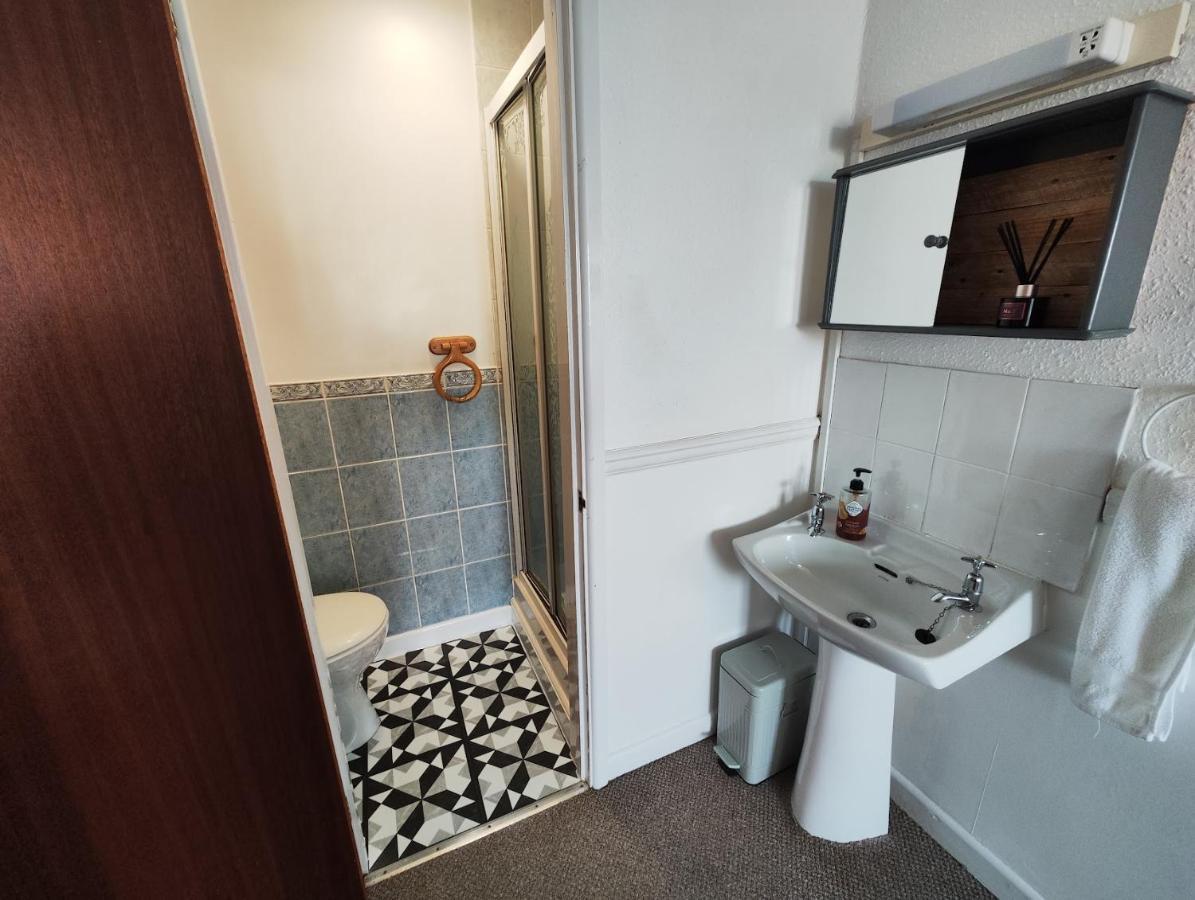 Styles & White Stays - Central Newquay Ньюкі Екстер'єр фото